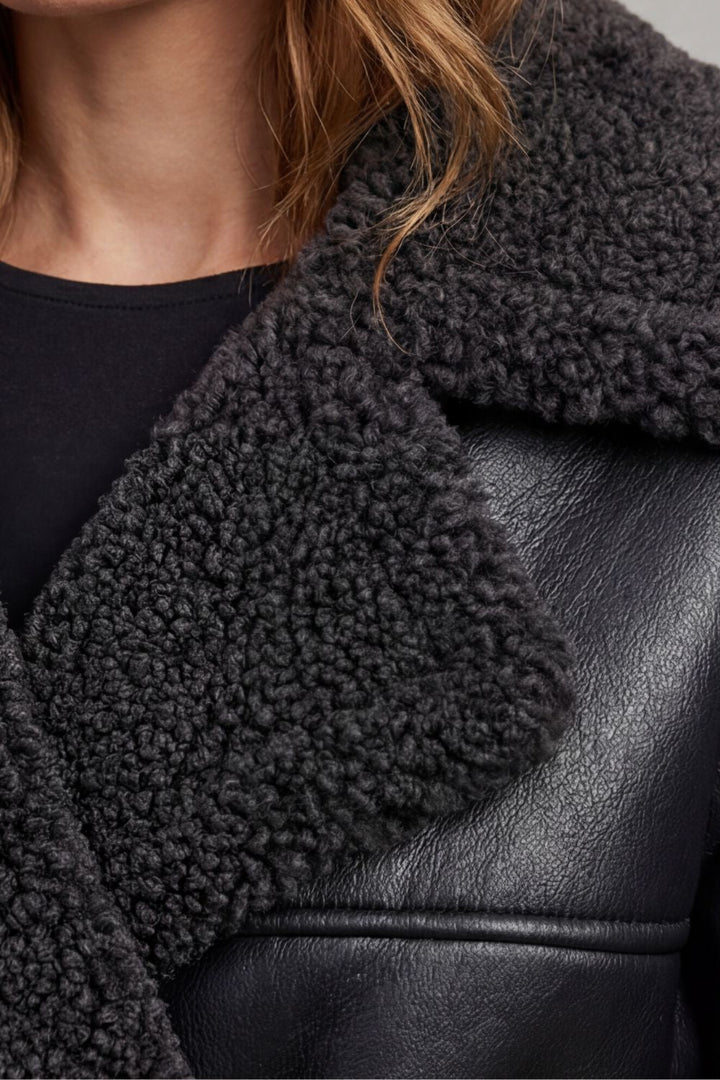 Ravienne | Women's Oversized Belted Warmth Shearling Coat