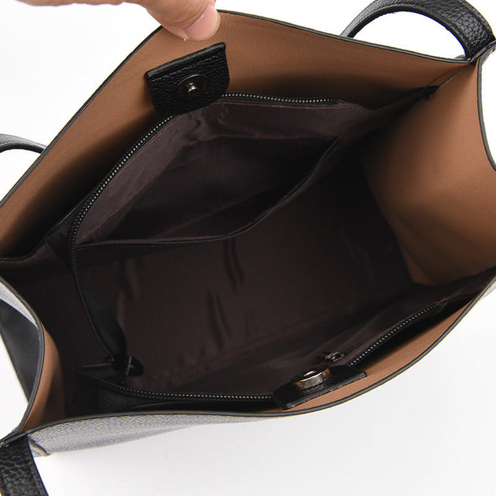 Fara – Elegant and Timeless Shoulder Bag