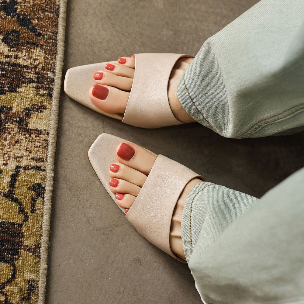 Noa | Women's Square-Toe Leather Mules